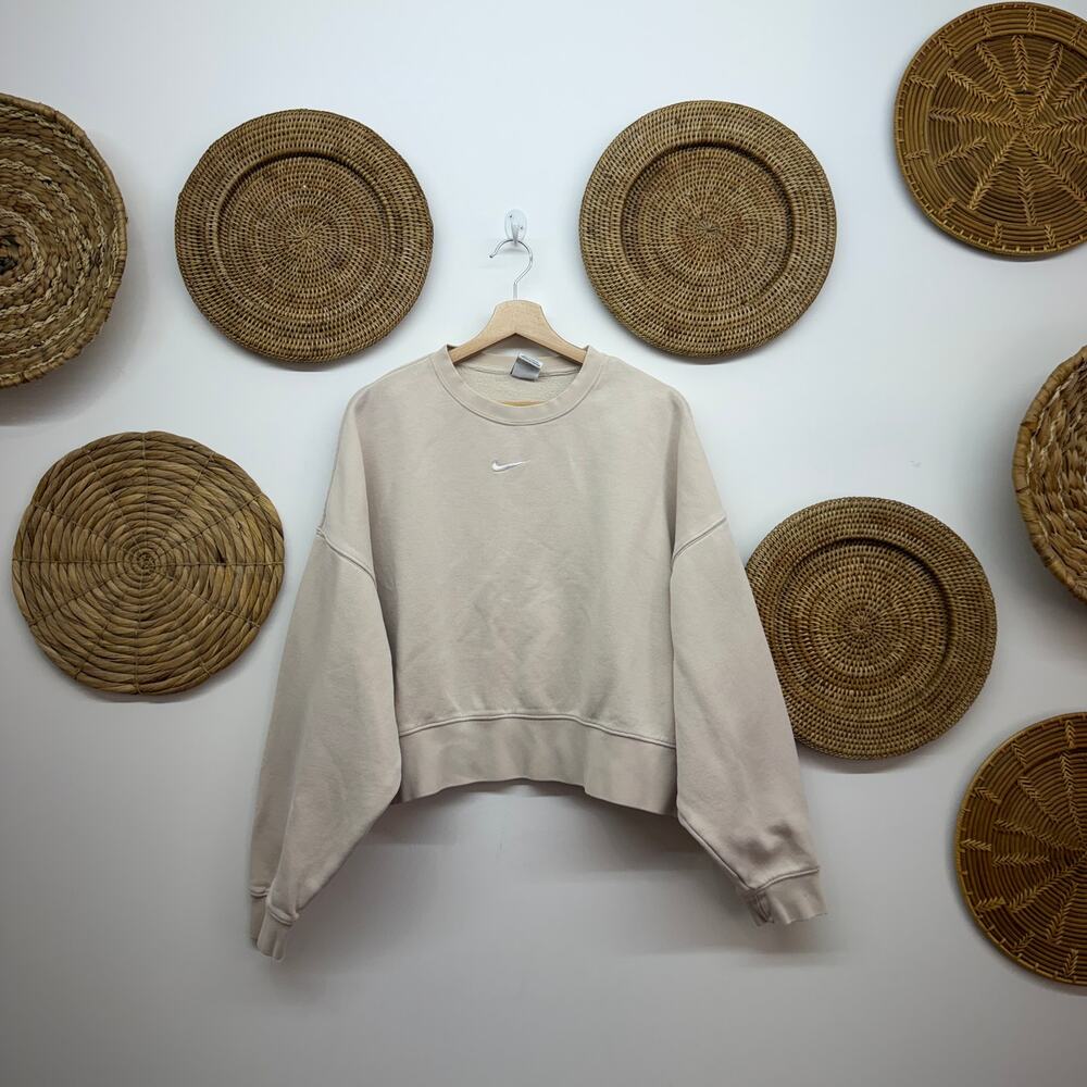 Nike Neutral Crew Neck Sweatshirt Medium